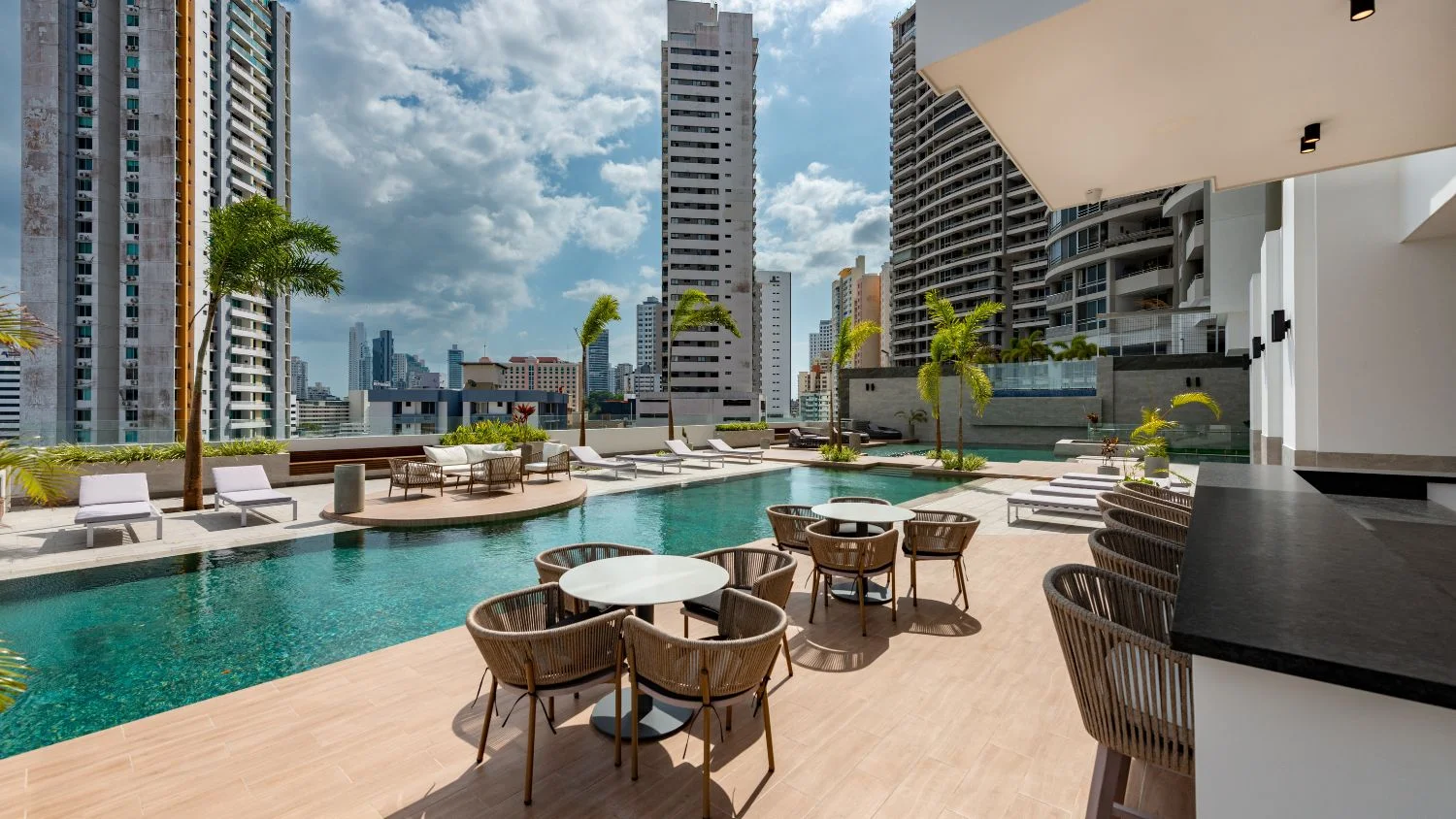 Luxor-400-Panama-El-Cangrejo-Luxury-Apartments-Panama-City-for-Sale-7